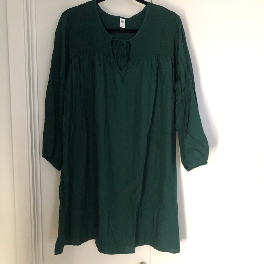 Long sleeve pleated dress
